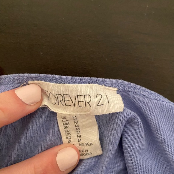 Forever 21 Dress. - Picture 3 of 3